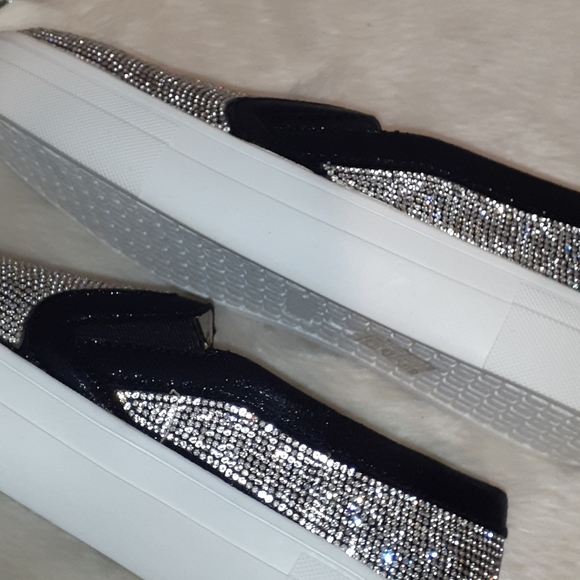 (NWOT) RHINESTONE CANVAS TENNIS SHOES - Picture 7 of 9